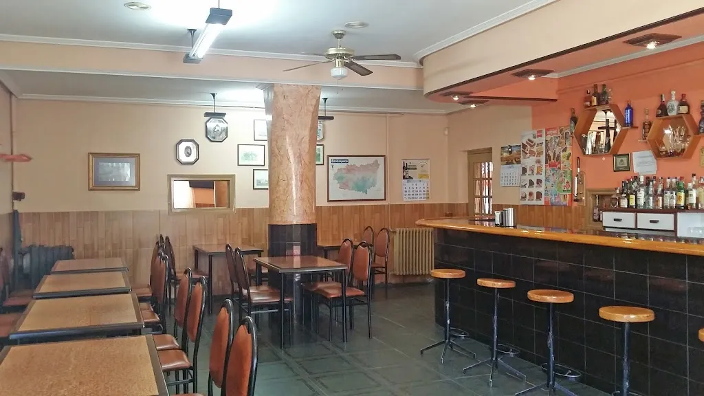 Bar Julio restaurant in Magaz de Cepeda