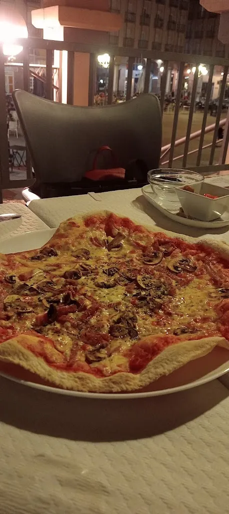 Sara Centeno_Restaurante pizzeria Bruno Caruso Elda_Elda_recensione