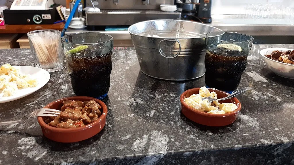 Menu_Bar el Frontón_Matadeón de los Oteros_image_1