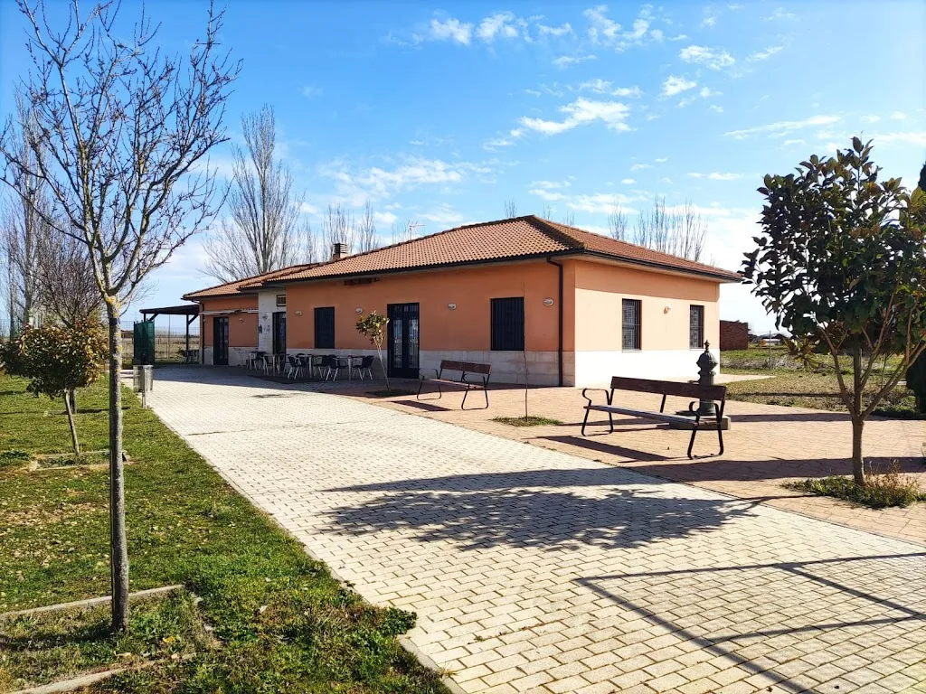 Bar el Frontón_Matadeón de los Oteros_slider_image_3