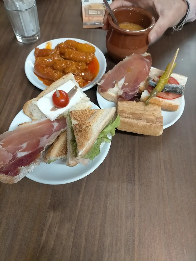 Bar Mancha_Onzonilla_slider_image_2