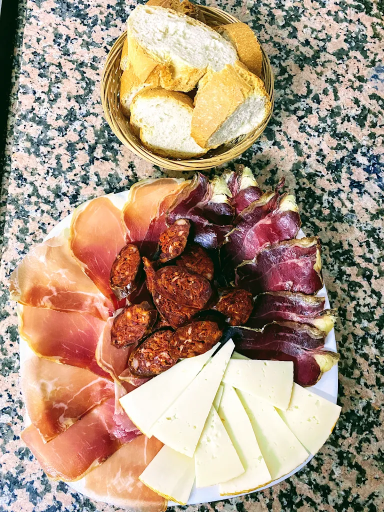 Menu_Cafetería - Bar Álvarez_Oseja de Sajambre_image_7