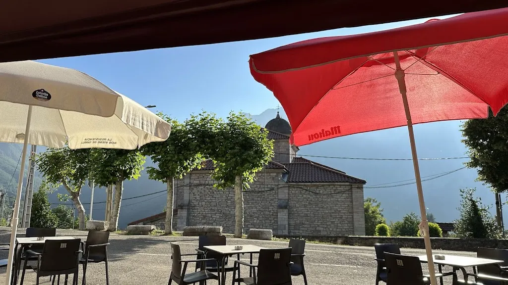 Cafetería - Bar Álvarez restaurant in Oseja de Sajambre