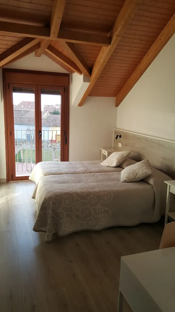 Albergue El Jardín del Camino_Mansilla de las Mulas_slider_image_2