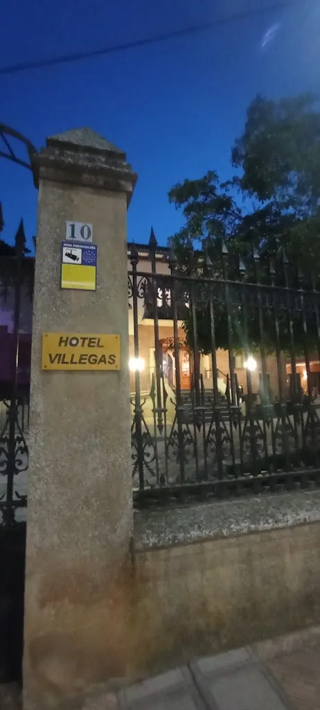 Any B.R_Hotel Villegas_Pajares de los Oteros_review