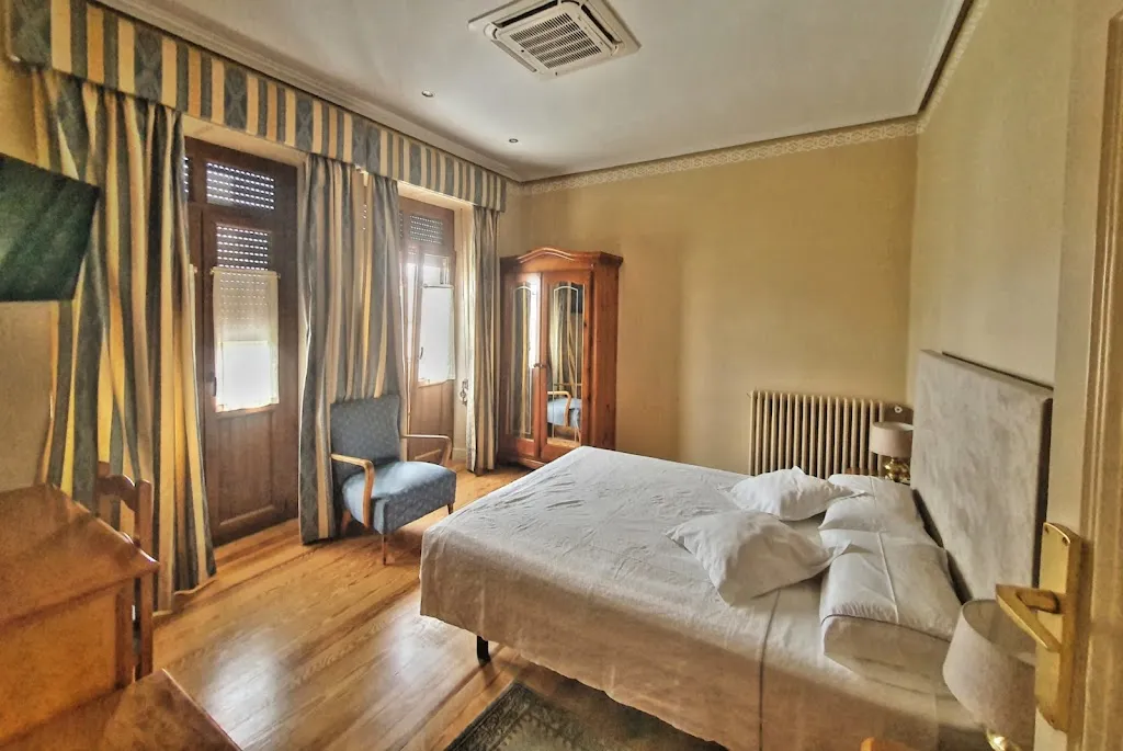 Hotel Villegas_Pajares de los Oteros_slider_image_1