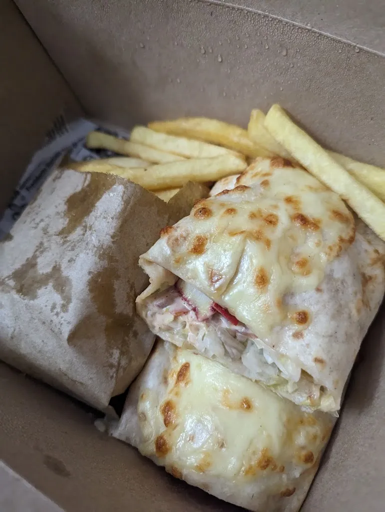 Green Greeny_HOTNFILL SMASH BURGERS_Elda_review