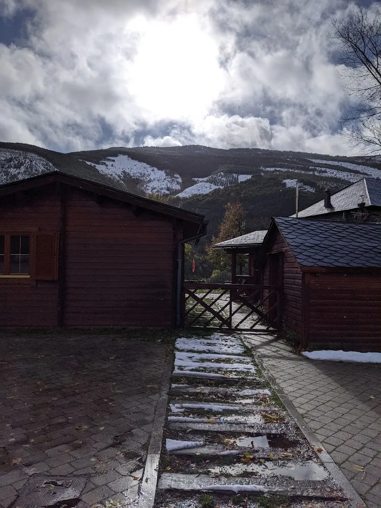 Anna Thielsch_Albergue De Peranzanes_Peranzanes_review