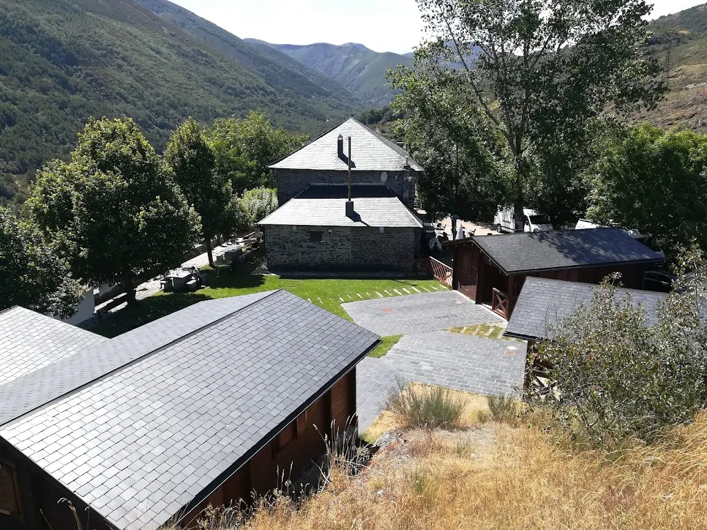 pilar lopez_Albergue De Peranzanes_Peranzanes_review