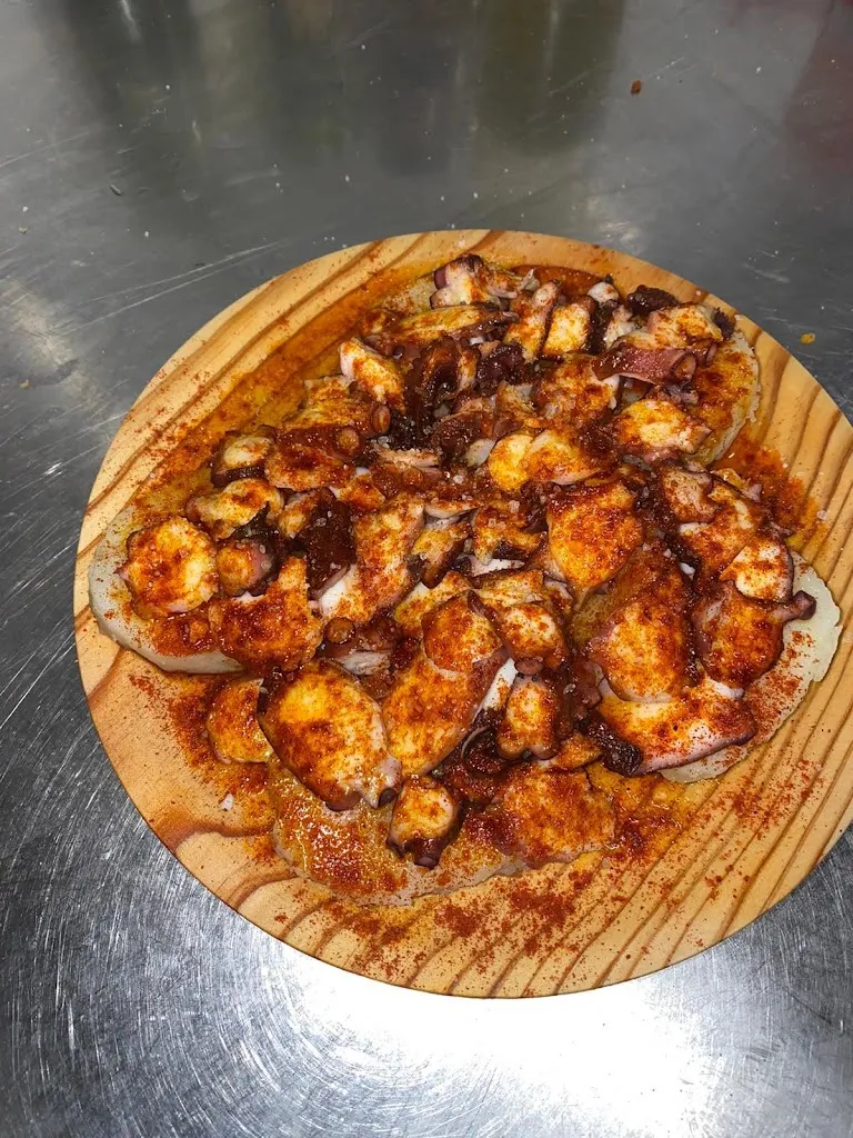 Sidreria y Bubgalows Albergue valle de Fornela_Peranzanes_slider_image_3