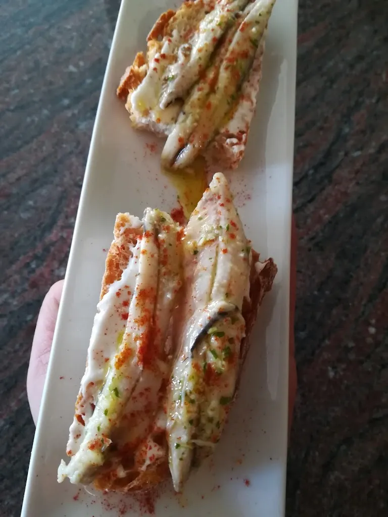 Menü_bar ferrero_Pobladura de Pelayo García_Bild_3