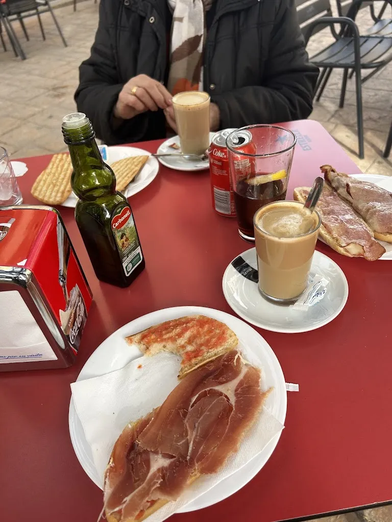 Claudia Vidal_The Tasty's_Elda_review