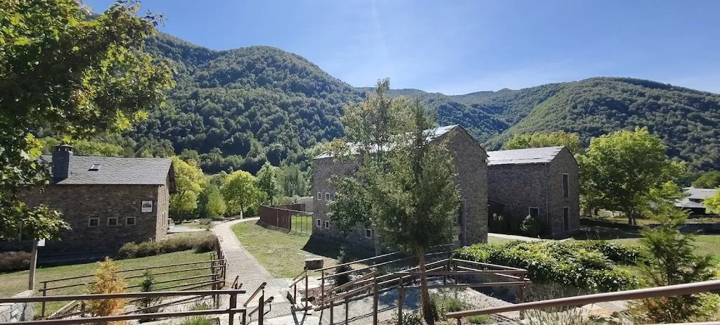 El Canto del Urogallo Restaurant in Palacios del Sil