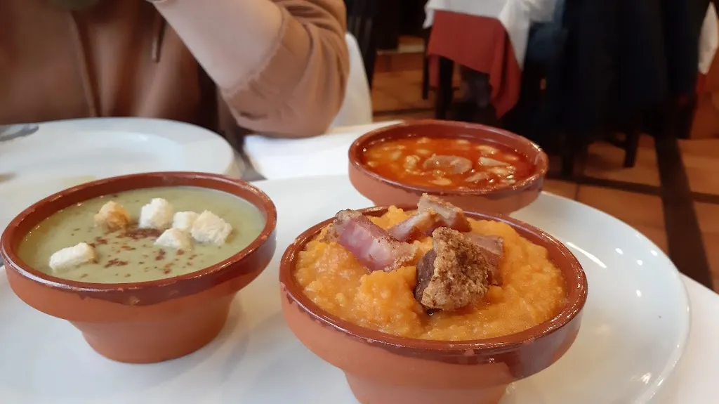 Mouna ER-RAMY_Tres Siglos (Chuleton de Ávila)_Provincia de Ávila_review