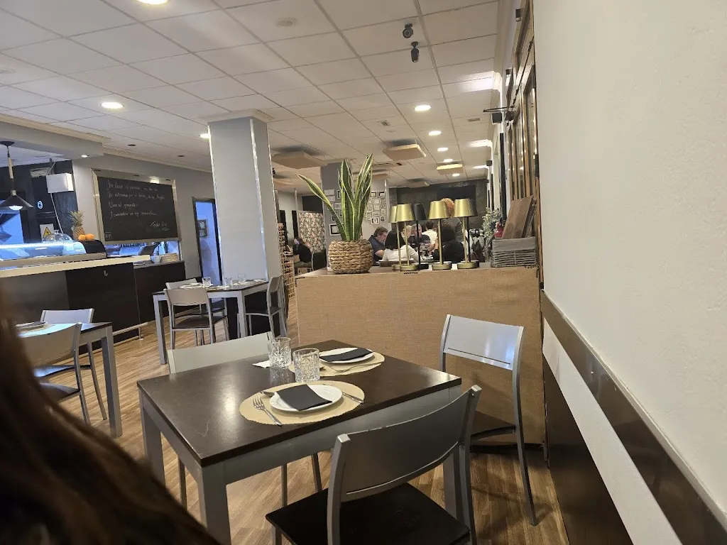 Jose Amador Teira Gude_Buen Yantar_Elda_recensione