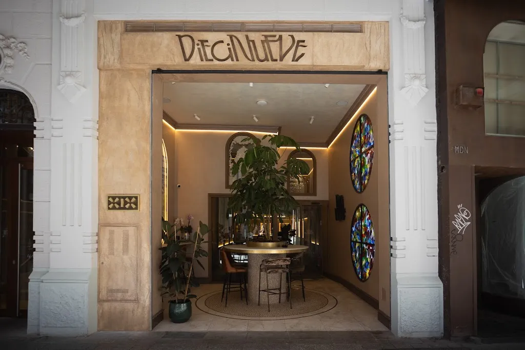 DIECINUEVE restaurant in Provincia de Palencia