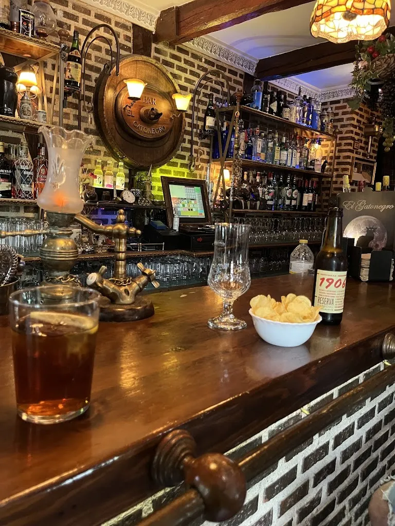 J AB_Black Cat Bar_Provincia de Palencia_review