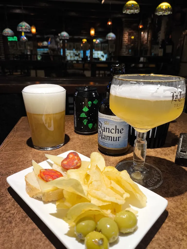 Black Cat Bar_Provincia de Palencia_slider_image_2