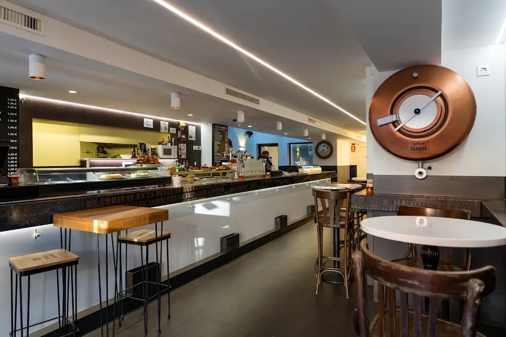 Bar apolonia_Provincia de Soria_slider_image_1