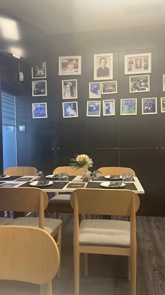 Rafael “Pretty Honest Reviews” Restrepo_Ristorante-Pizzeria Sinuessa_Betanzos_review