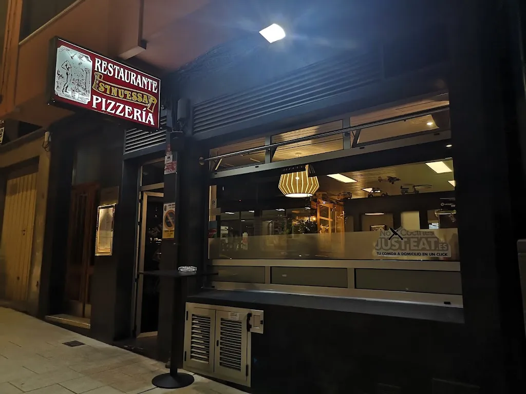 Ristorante-Pizzeria Sinuessa restaurant in Betanzos