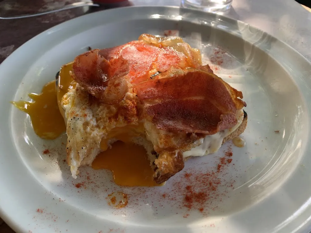 Meson La Colmena_Puente de Domingo Flórez_slider_image_2