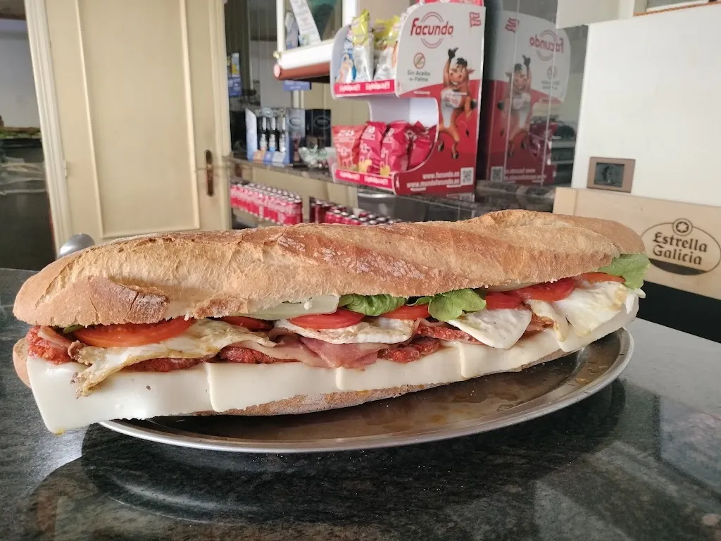 Menü_Cafetería los Arcos_Puente de Domingo Flórez_Bild_6