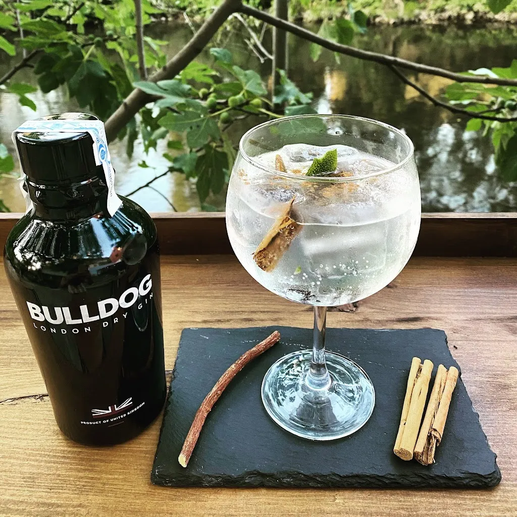 Menu_4-70 Bodega Chillout_Puente de Domingo Flórez_image_3