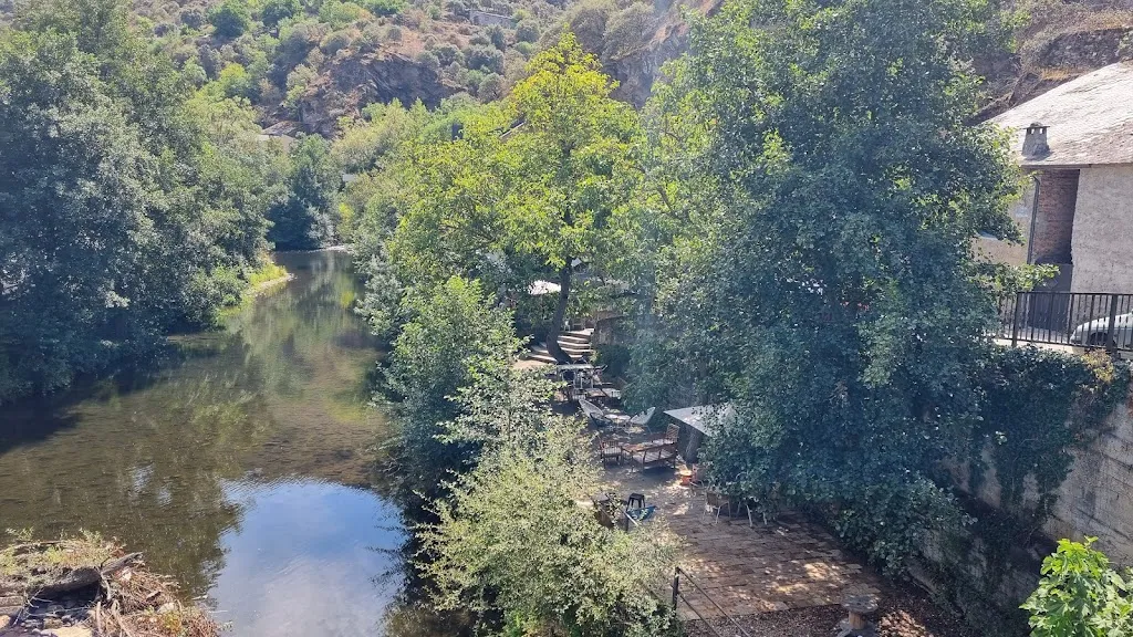 Carlos B.C._4-70 Bodega Chillout_Puente de Domingo Flórez_review