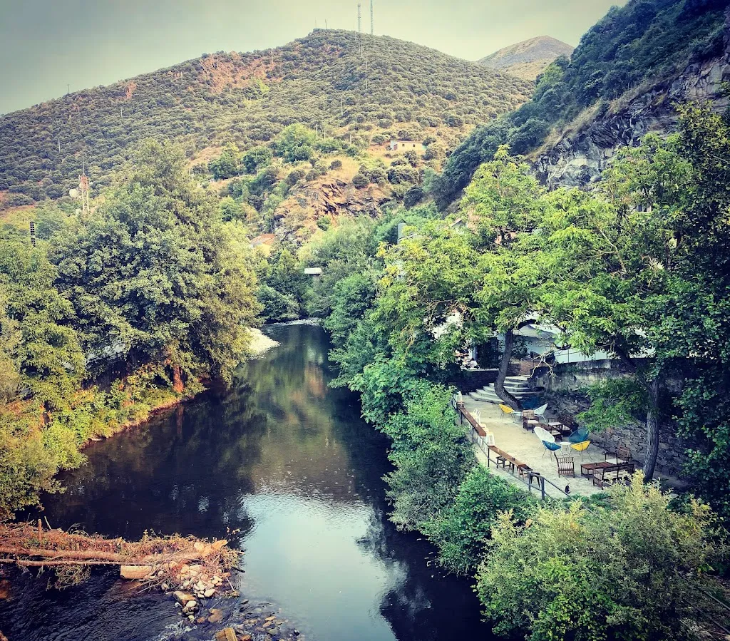 4-70 Bodega Chillout_Puente de Domingo Flórez_slider_image_3