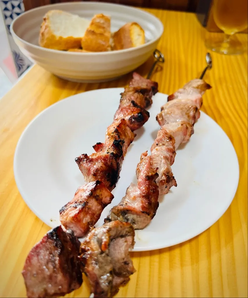 Paul McGuinness_El Lobo - King of Pinchitos_Provincia de Zamora_review