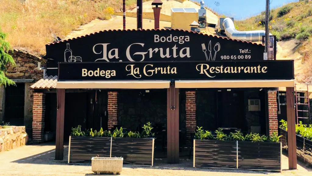 Restaurante Bodega La Gruta_San Adrián del Valle_slider_image_1