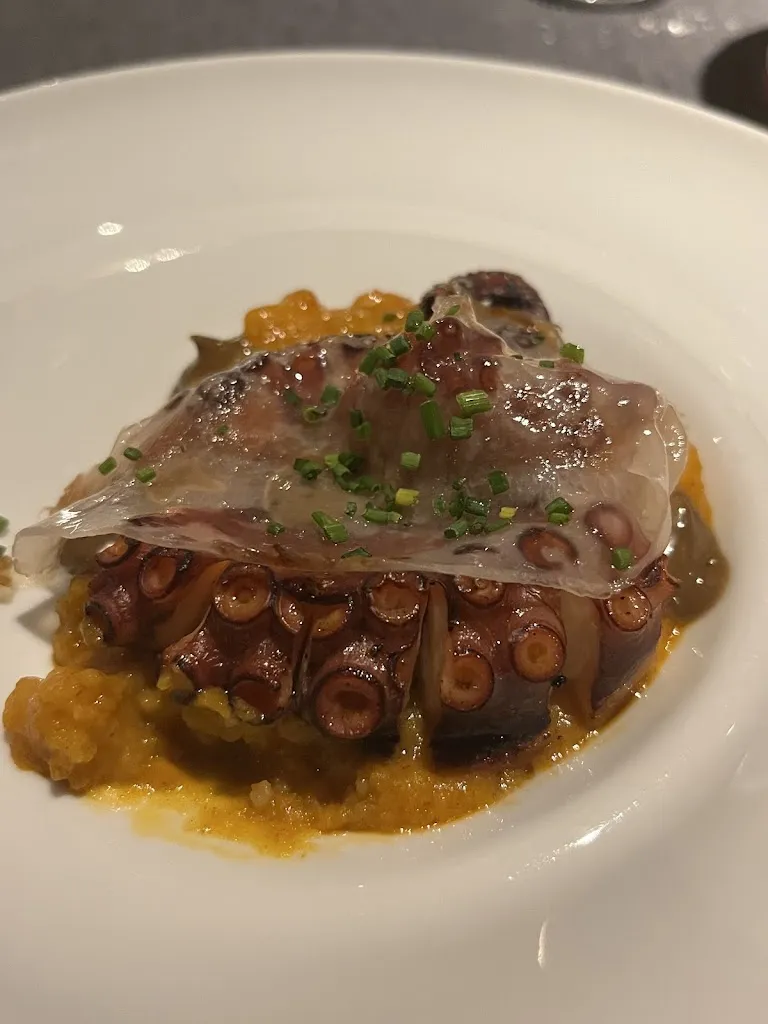 Roger Guerrero_Suite 22_Provincia de Valladolid_review