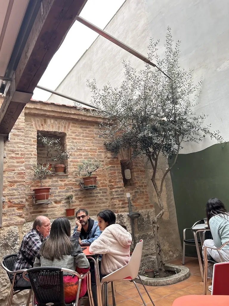 Pablo Guerra_El Patio del Olivo_Provincia de Valladolid_review