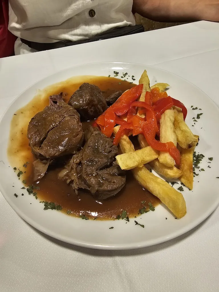 Colin McDermott_Restaurante Luis_Sahagún_review