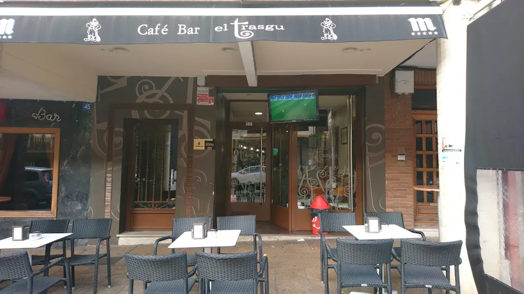 CAFE BAR EL TRASGU restaurant in Sahagún