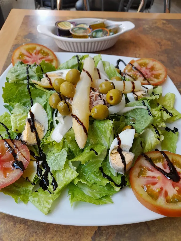 Martijn Westdijk_Bar Europa_Sahagún_review