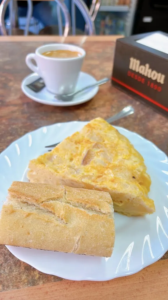 Ya-Ni Yang_Bar Europa_Sahagún_review