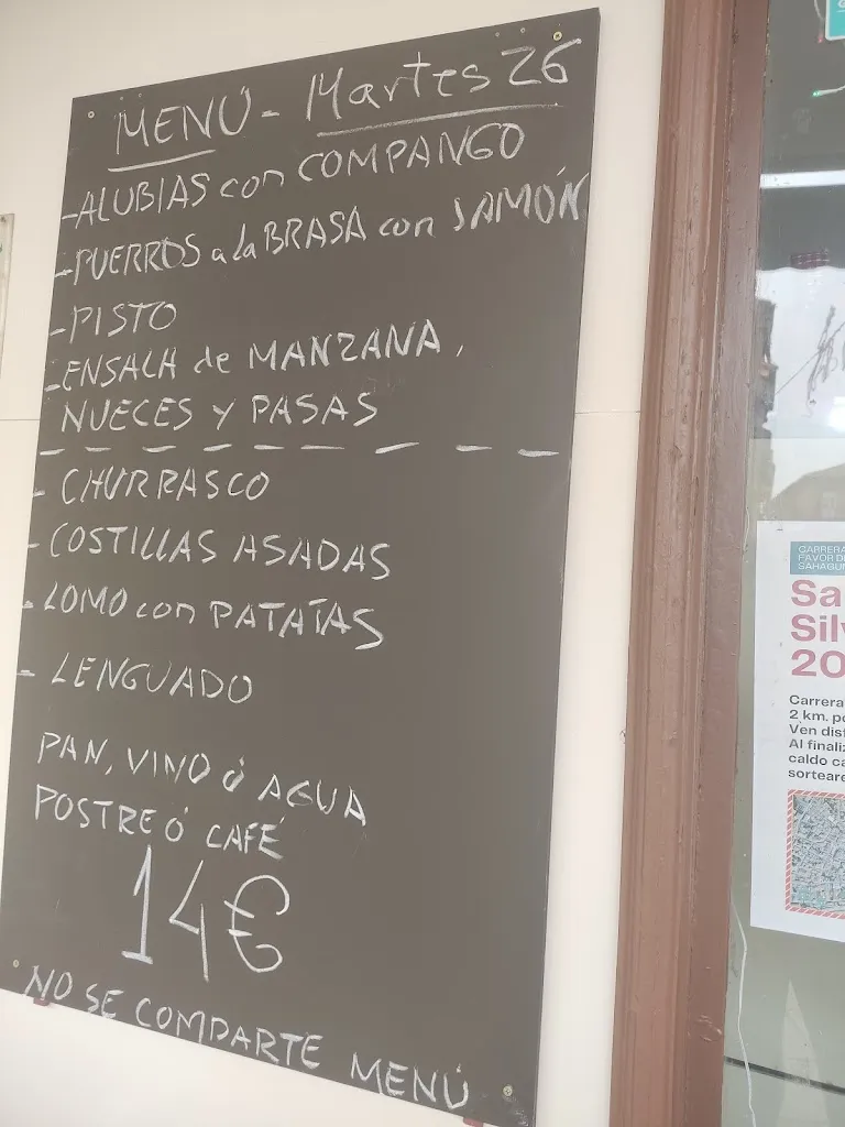 Menu_Bar Luna_Sahagún_immagine_1