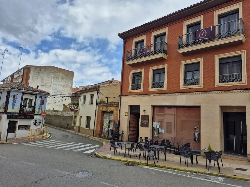 Ivonete da Silva Isidoro_Bar Plaza_Sahagún_review