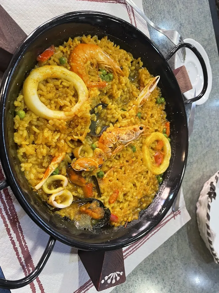 Miklós Südi_Cafeteria Caracas_Sahagún_review