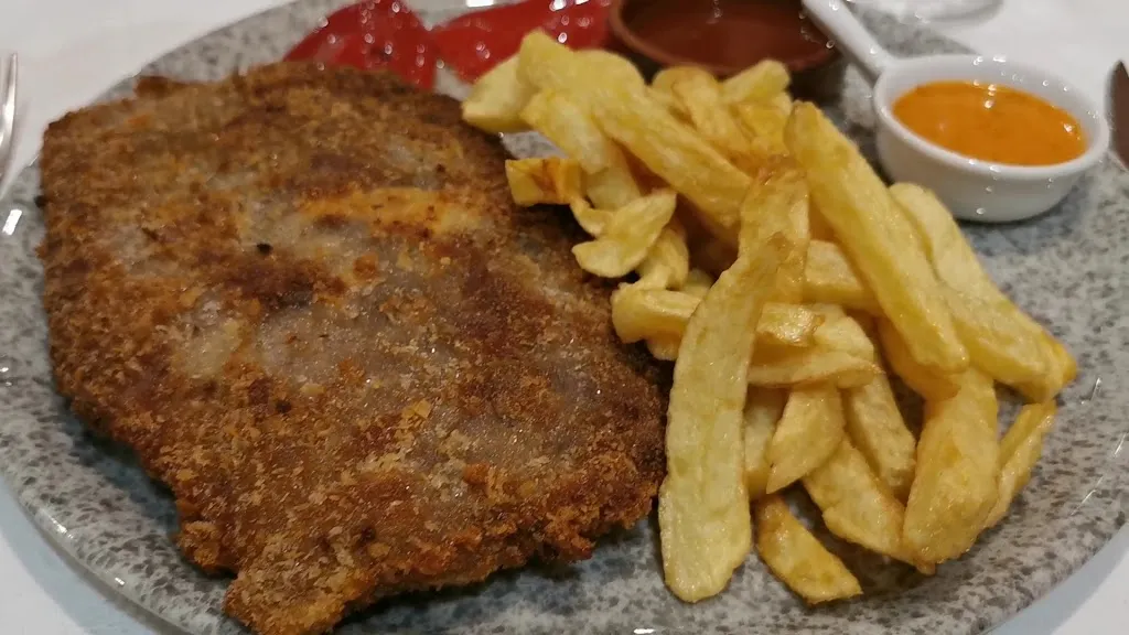 Restaurante El Ruedo II_Sahagún_slider_image_2