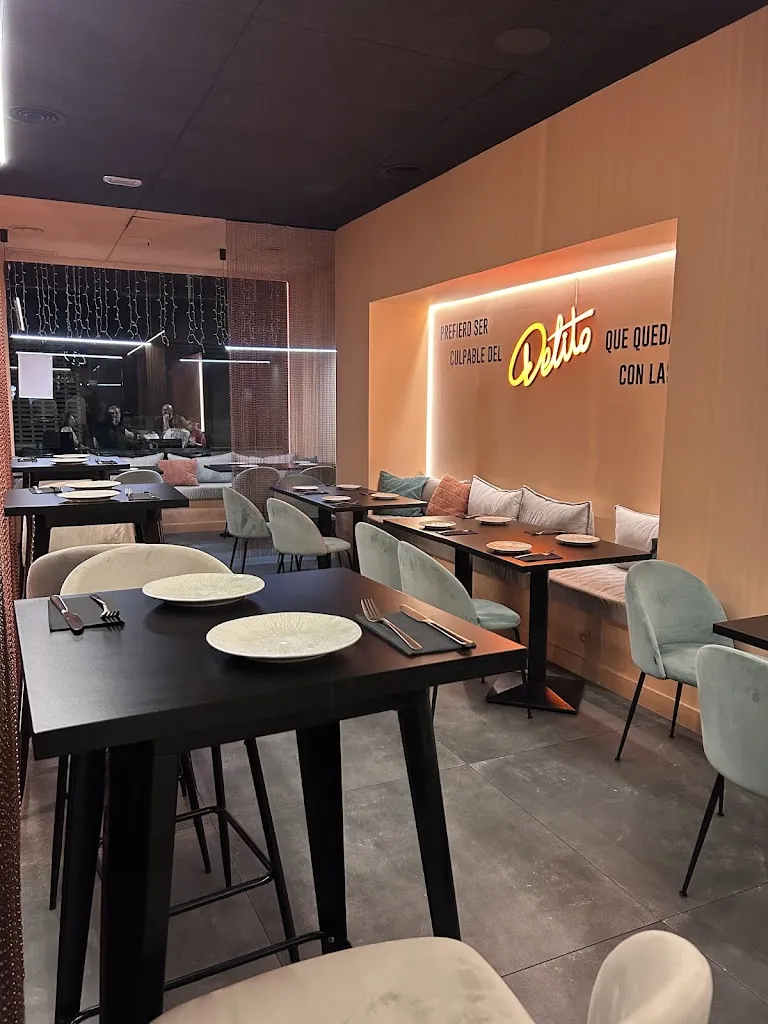 Delito Burger Club restaurant in Elda