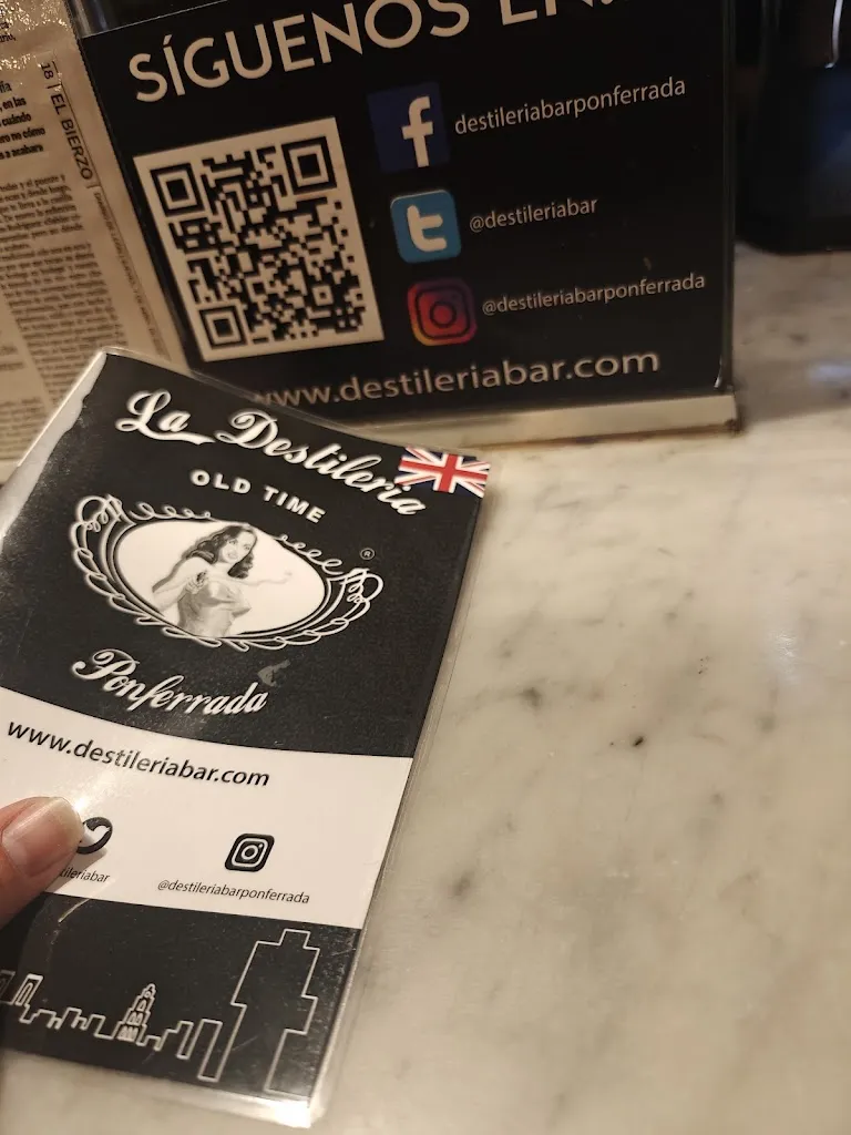 brandon waite_La Destilería Bar_Ponferrada_review