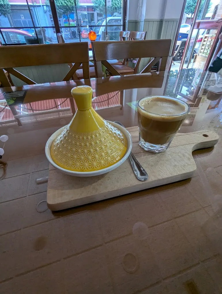 Serena Cardascia_LA MARMITA VERDE DEL MUNDO VEGETAL_Ponferrada_review