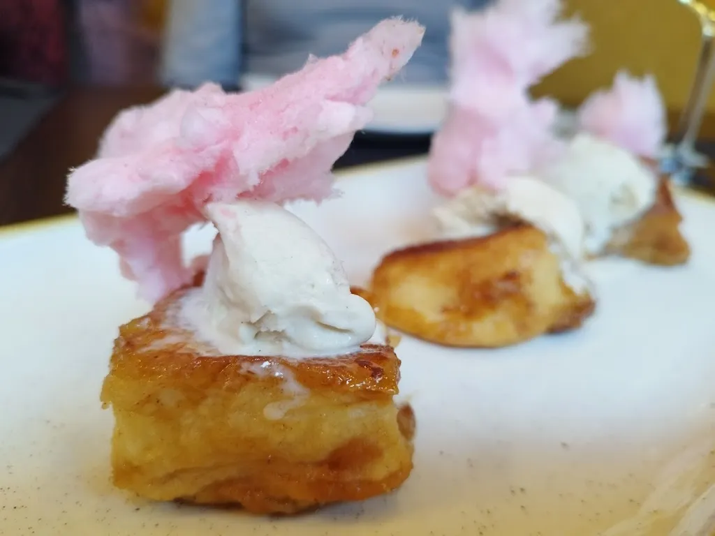 Tikismikis Bar_Elda_slider_image_3