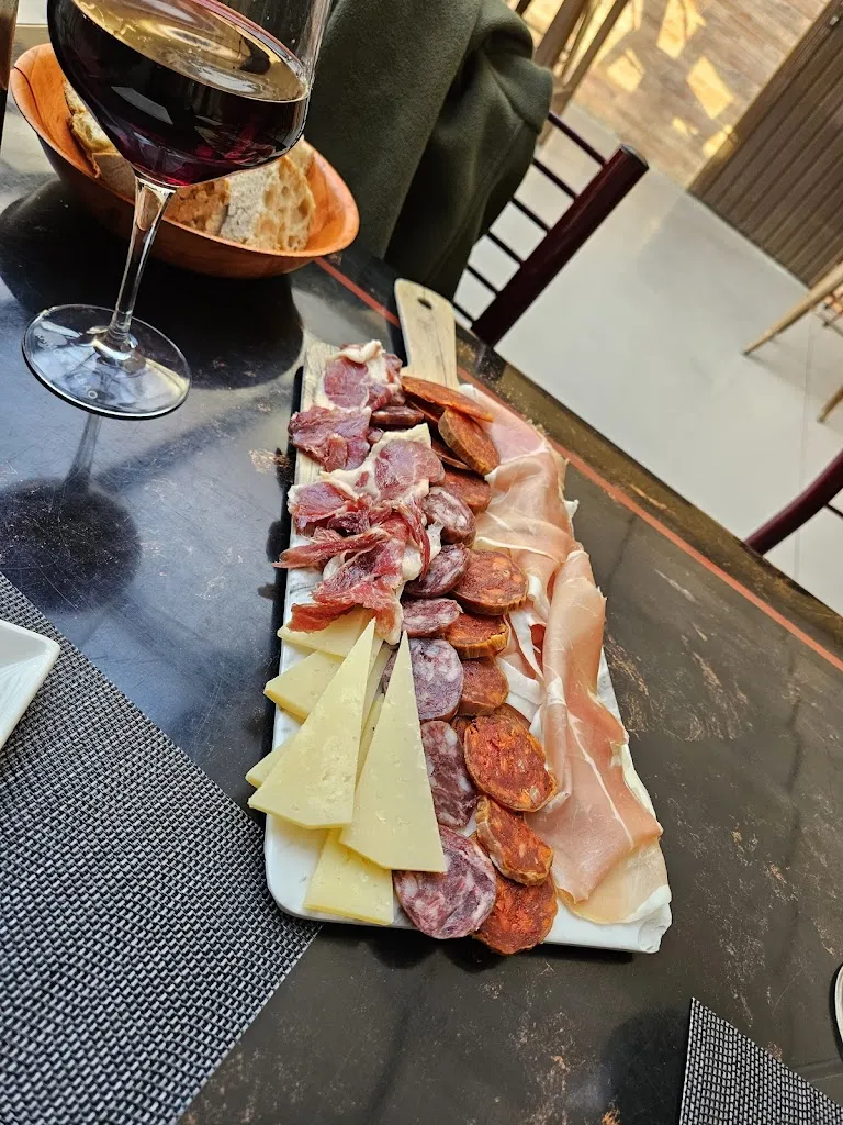 Jeff Rhino Bannister_Casa Aniceto_Santa Elena de Jamuz_review