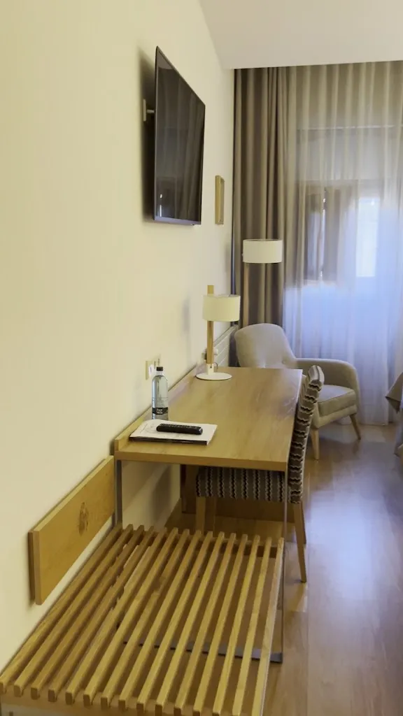 Hotel Real Colegiata San Isidoro_Santa María de Ordás_slider_image_2