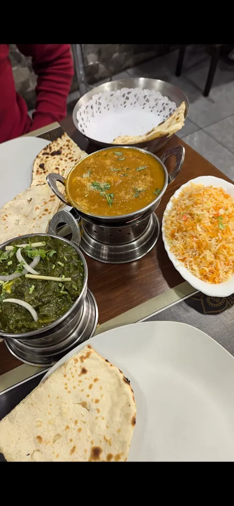 JESUS HOSPEDALES_“New Delight” - Indian Restaurant_Ibi_review