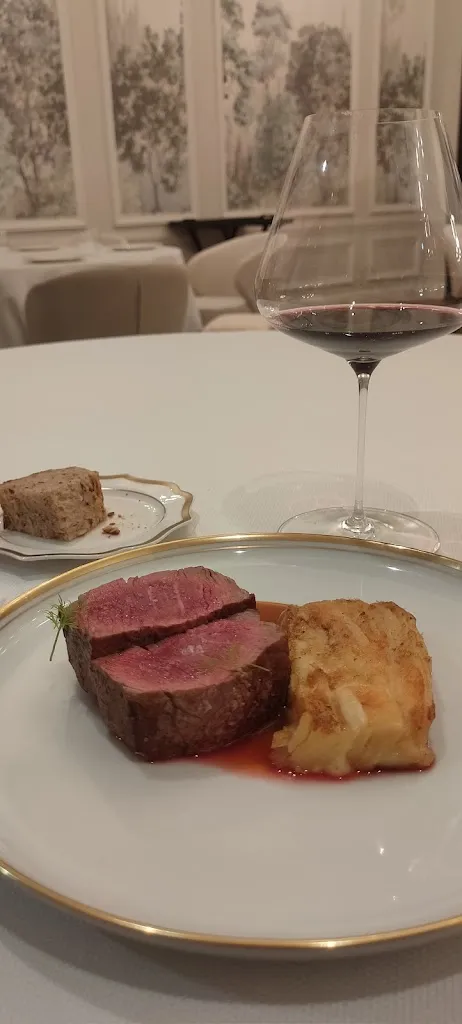 Luis Pinto_Reina XIV_San Ildefonso_review